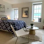 Promenade Studio